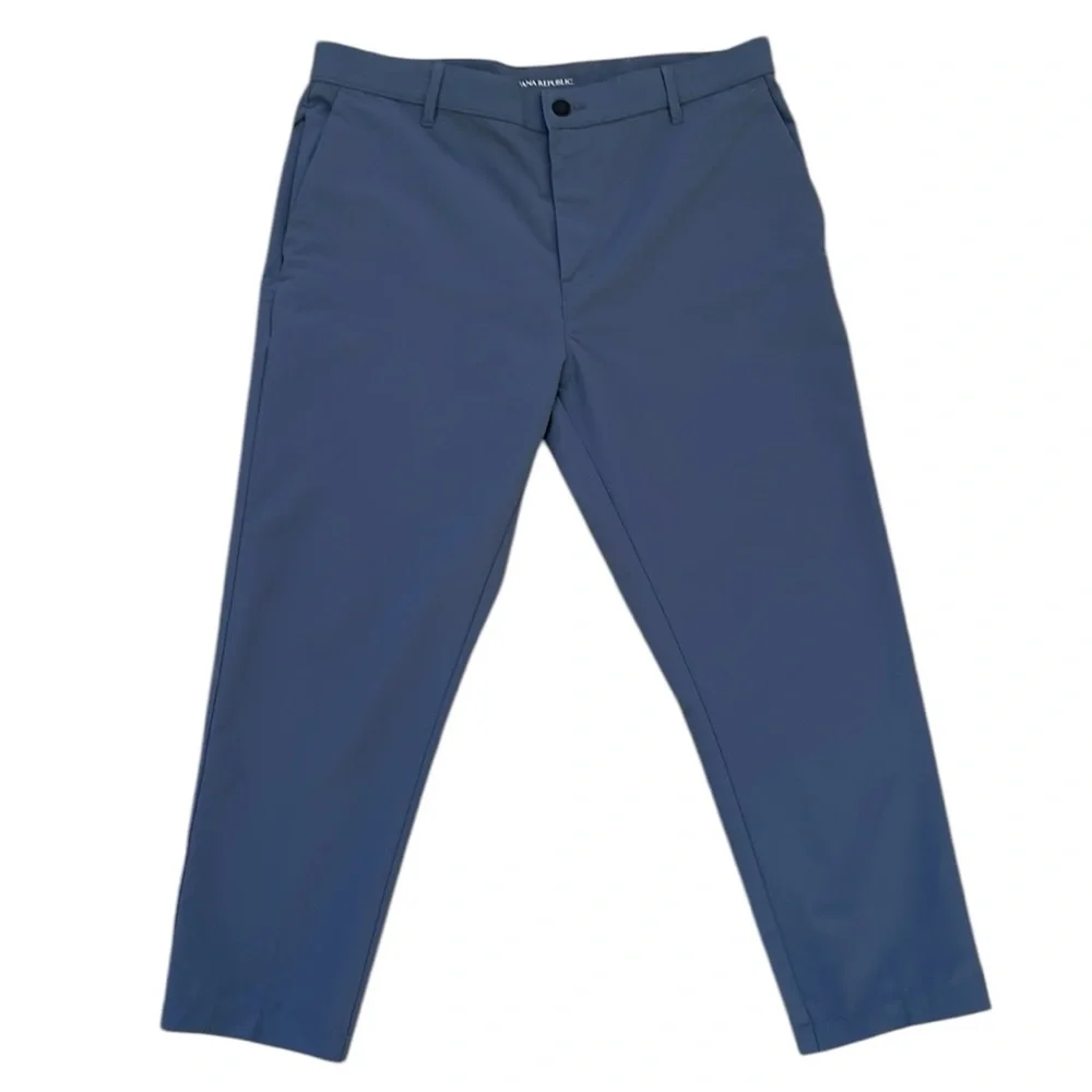 Banana Republic men’s size 36‎ smokey blue pants.